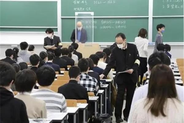 两名学生在日本留学,二代盐城官员在日本留学