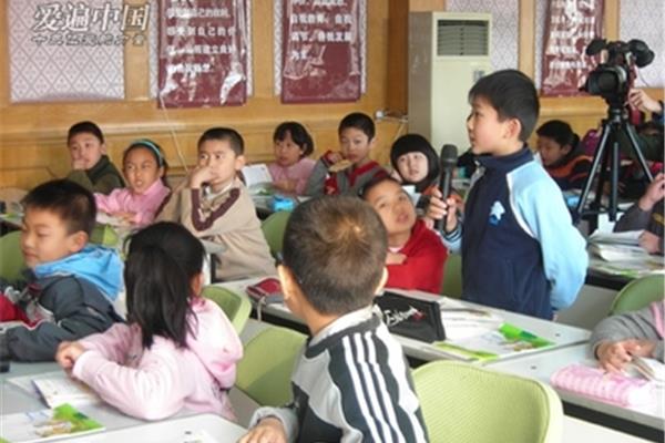 老师爱上小学生怎么办?老师爱上家长有哪些表现?