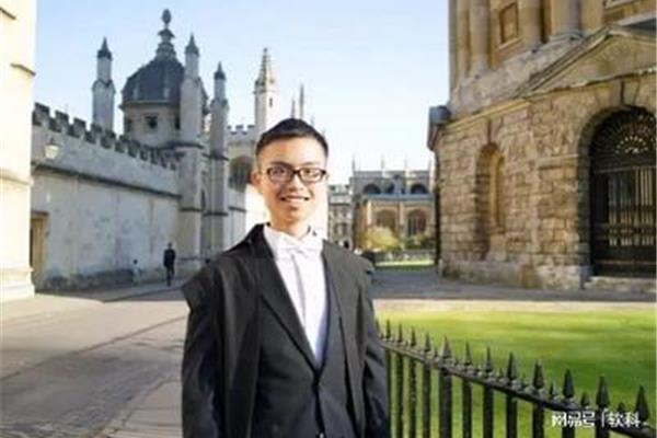 英国留学硕士毕业后如何申请博士学位,英国留学的条件和费用