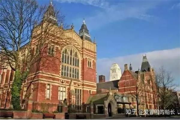 英国大学的传媒专业有哪些,英国留学有哪些方向?