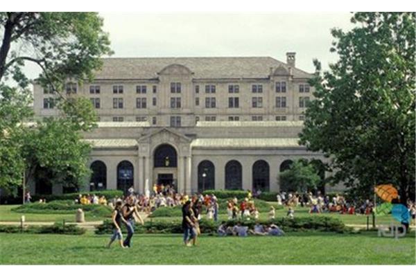 爱荷华大学学费,美国民众眼中的美国大学排名