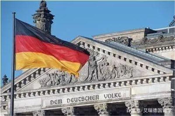 中国驻德国柏林大使馆电话如何在英国申请德国旅游签证?