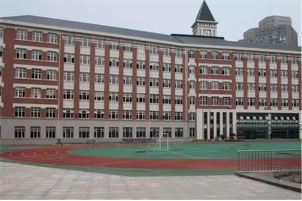 中国十大贵族学校和绿城裕华是贵族学校吗?