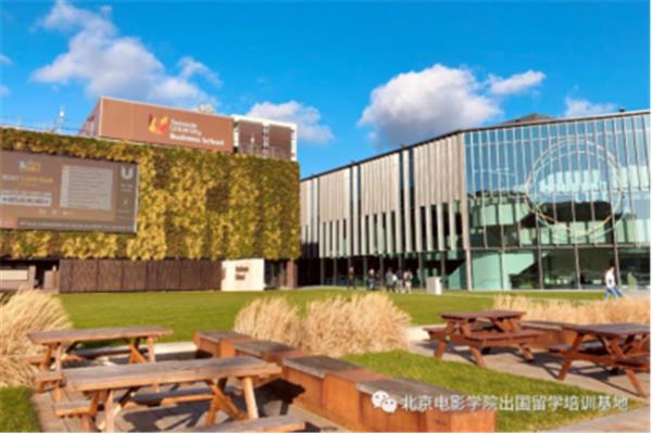 北京电影学院出国留学基地多少钱