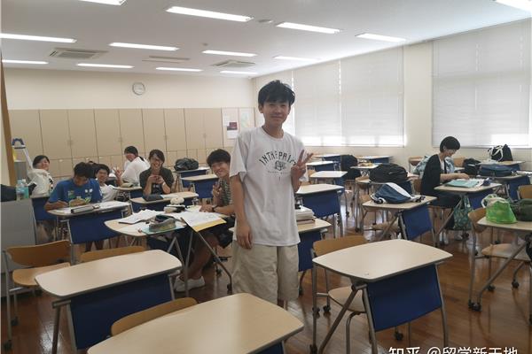 在日本学护理有前途吗?去日本做中介然后回国会有前途吗?